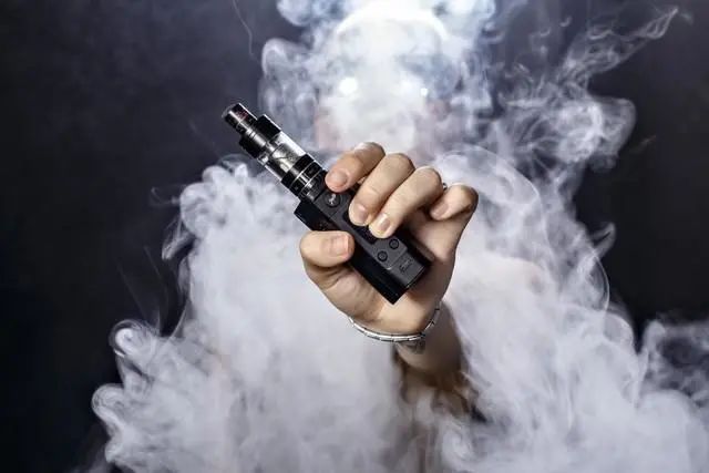 雪天使剧情_《雪天使》_雪加电子烟加盟天使保护行动