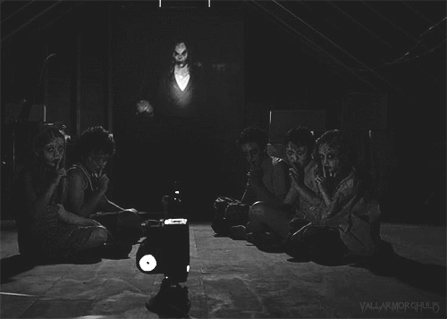 鬼动态10秒吓死人_吓人恐怖鬼动态视频带声音_动态鬼图5秒吓人有声