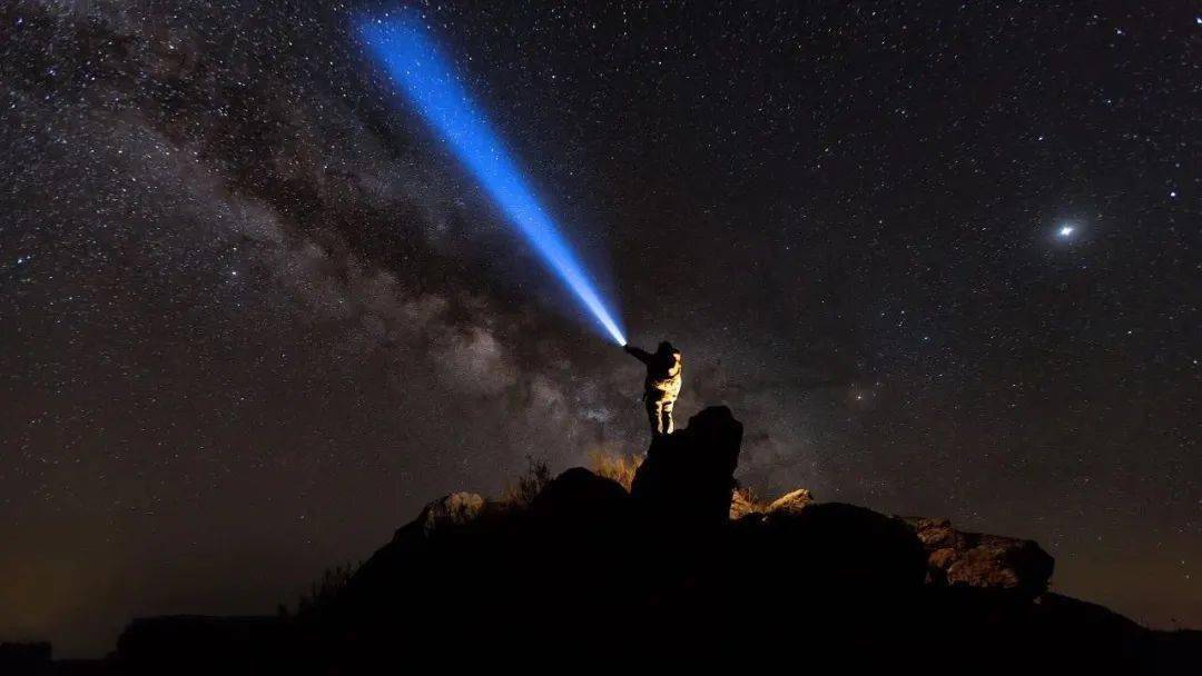 夜间兼职_夜间电台情感故事app_夜间app