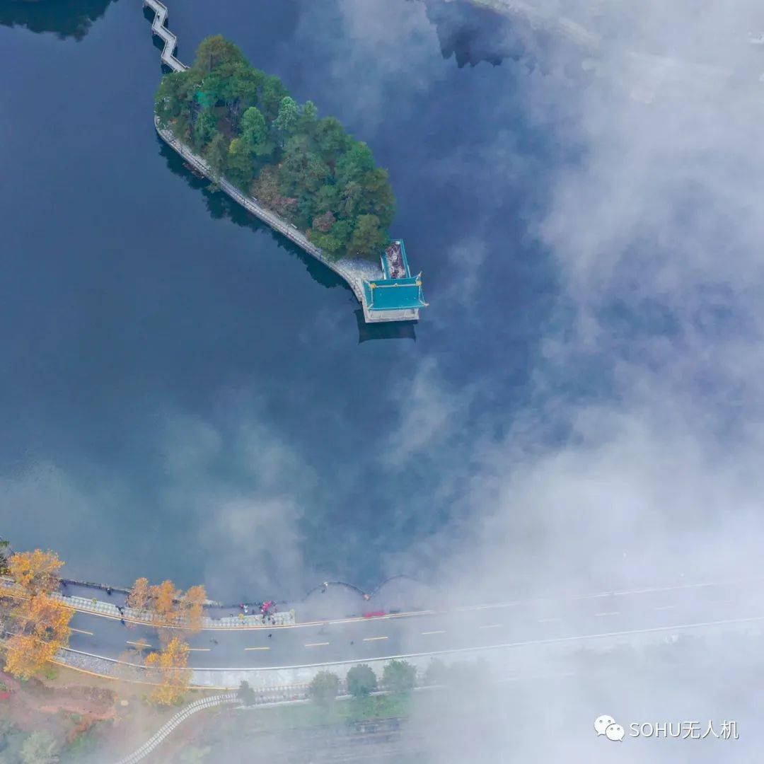 天下云游四部洲全诗_天下云游事不周人心怎比水长流_云游天下