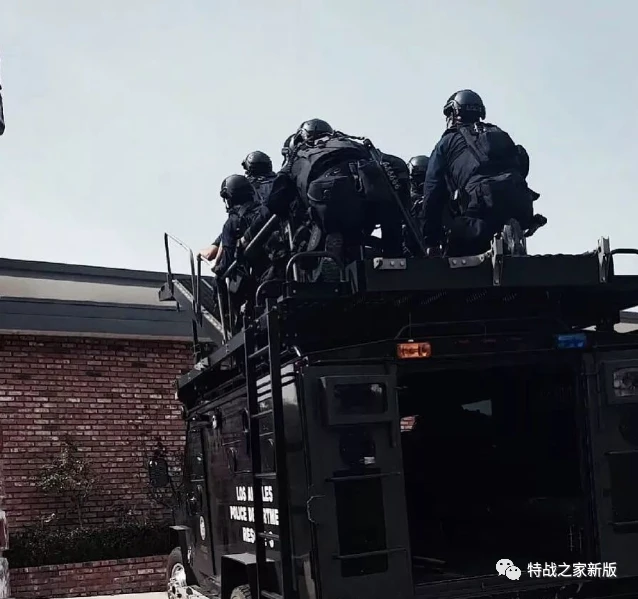 解救人质的手机游戏_解救人质手机游戏大全_一款解救人质的游戏
