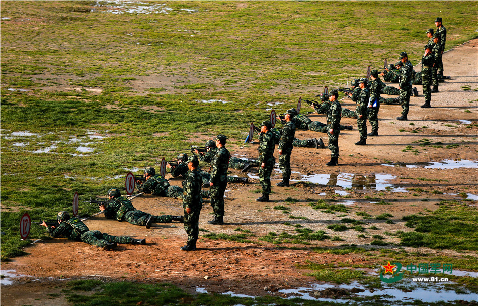 战地类的射击游戏手机版_射击战争类手游_射击战地类版手机游戏有哪些