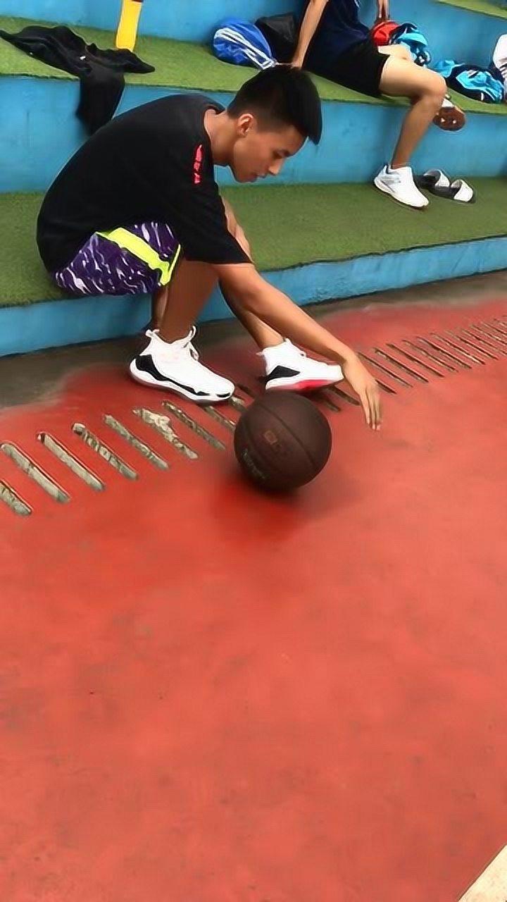 视频篮球手机游戏推荐_篮球手机游戏_篮球游戏视频手机