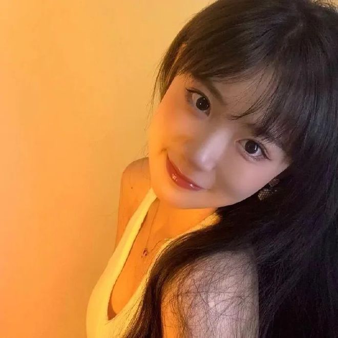 头像美女气质高贵背影_qq美女头像_头像美女墙纸手机
