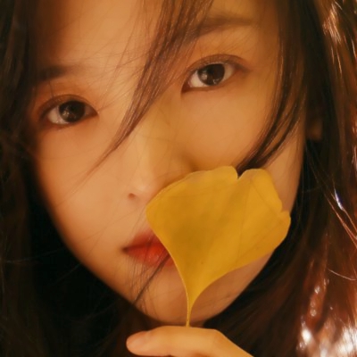 头像美女墙纸手机_头像美女气质高贵背影_qq美女头像