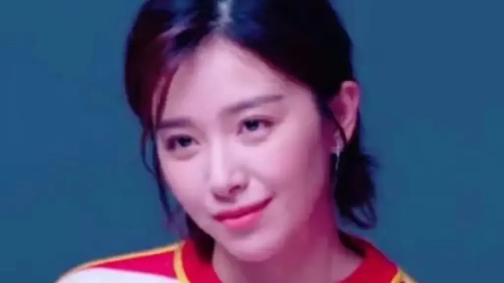 阚清子玩车_阚清子玩手机游戏_阚清子玩赛车