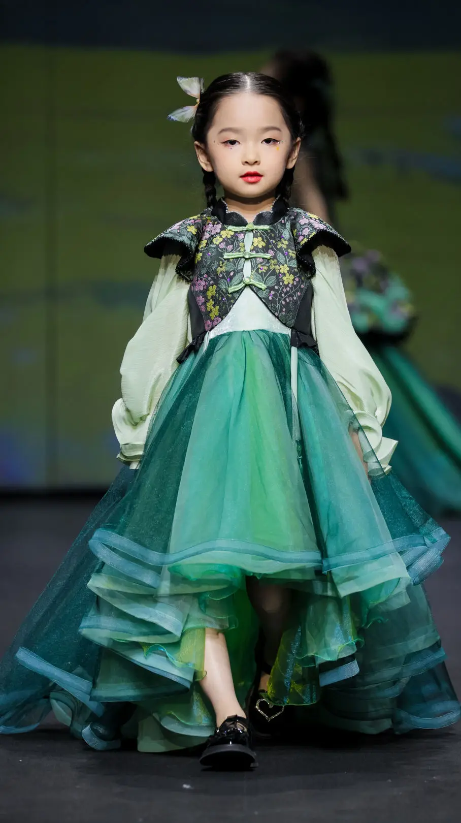 莱拉费尔南德斯_莱拉电影_莱拉