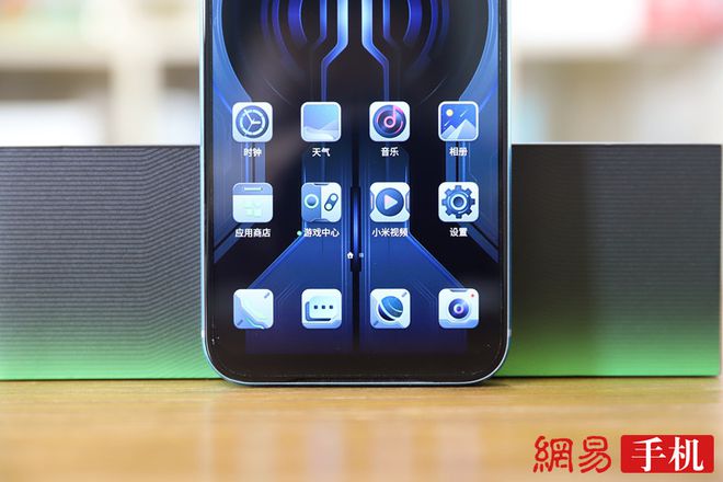 黑鲨游戏手机2充电器_充电口手机游戏黑鲨能用吗_黑鲨游戏手机二充电口在哪